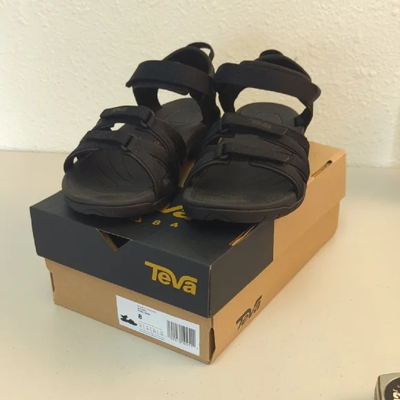 Teva Classic Black Strappy Sandals - Picture 1 of 2